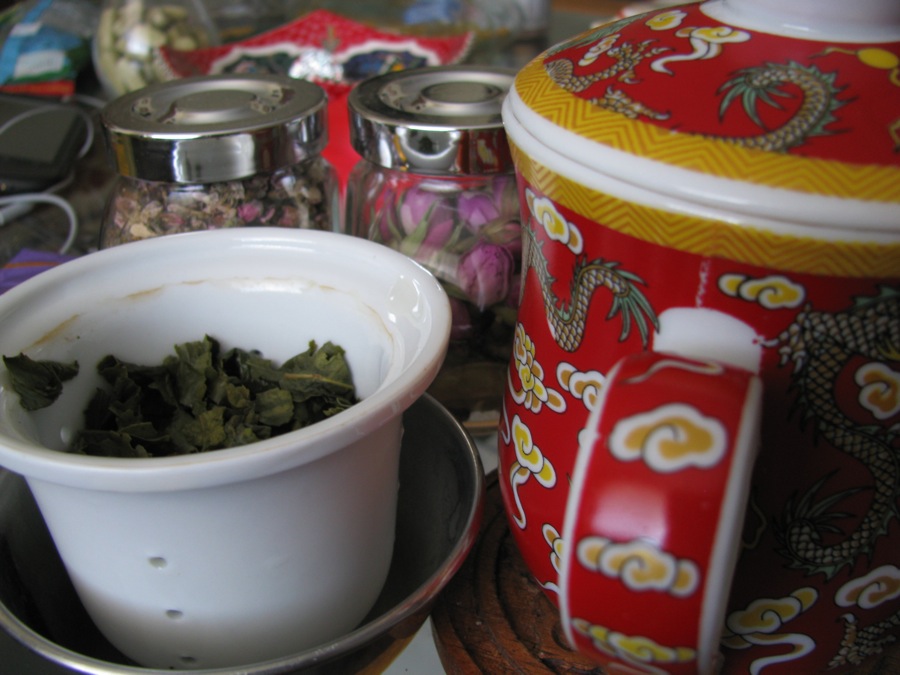 31 cups of oolong tea